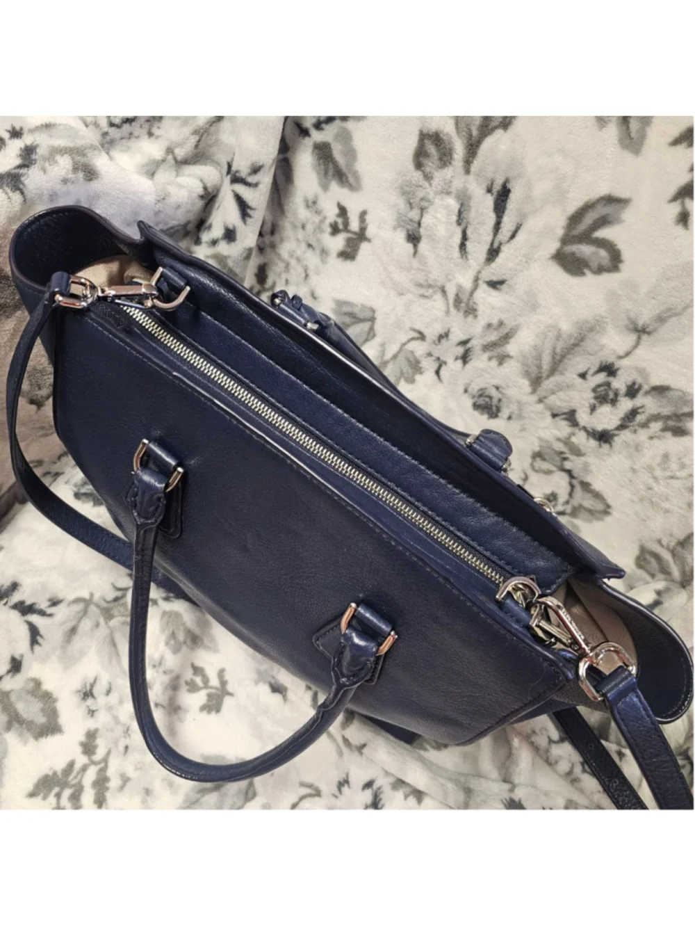 Michael Kors Sutton Medium Navy Blue Leather Satchel - Excellent Condition